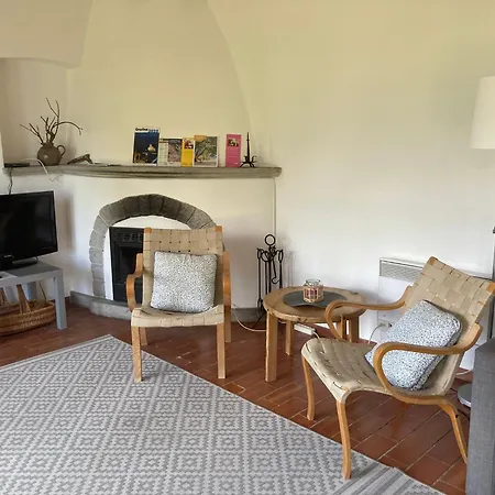 Bellaterra B Ferienhaus *